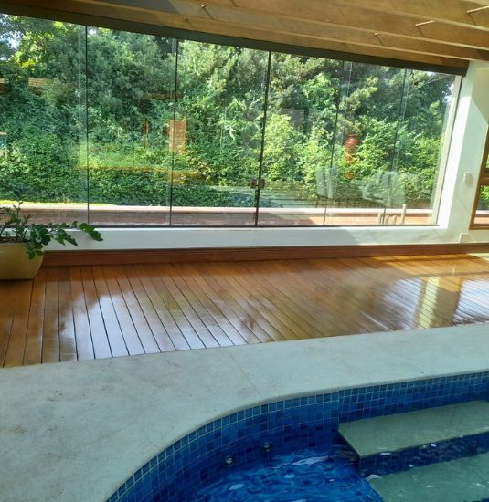 Materiais para instalação de pisos de madeira